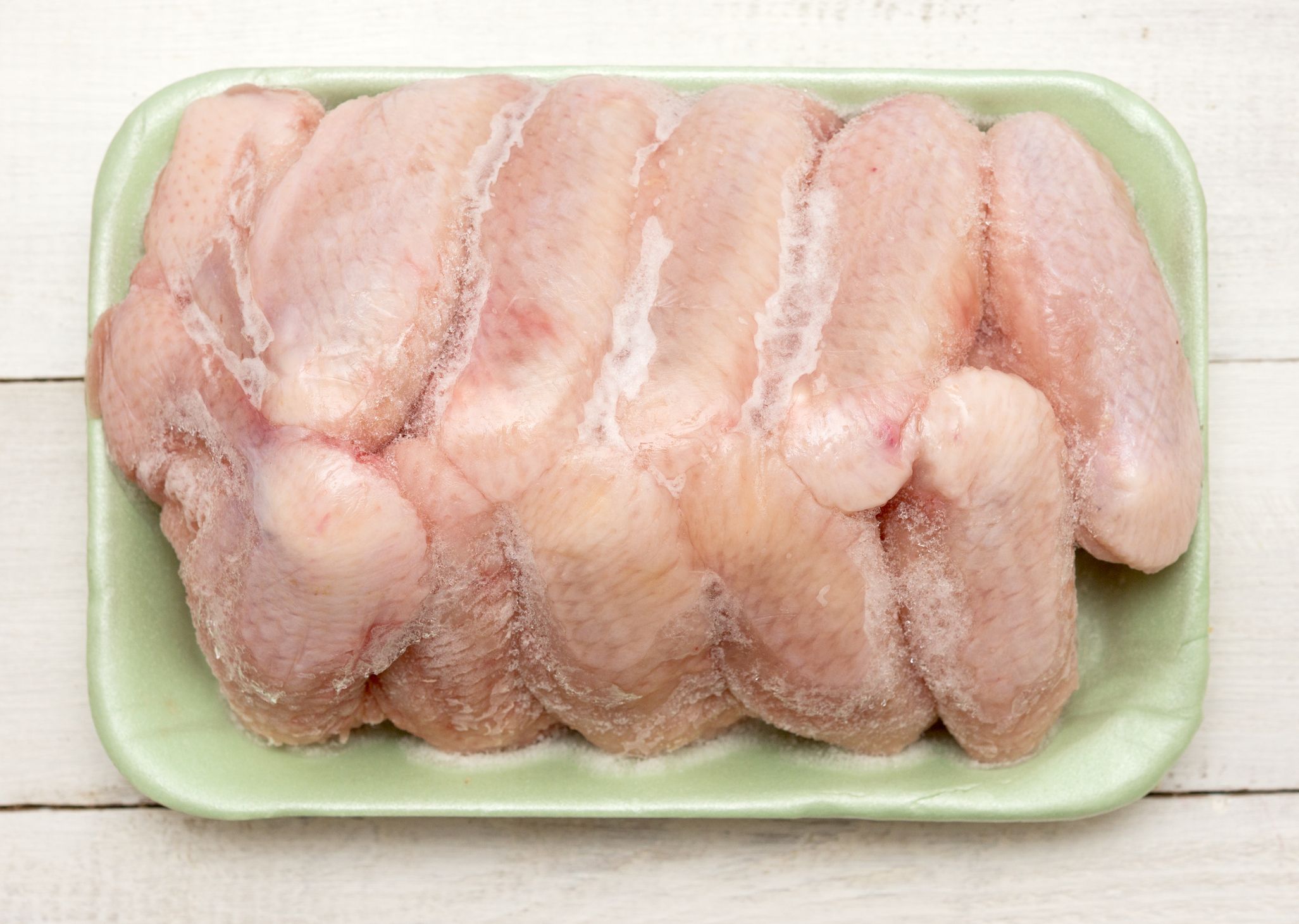 How to thaw frozen chicken image 1