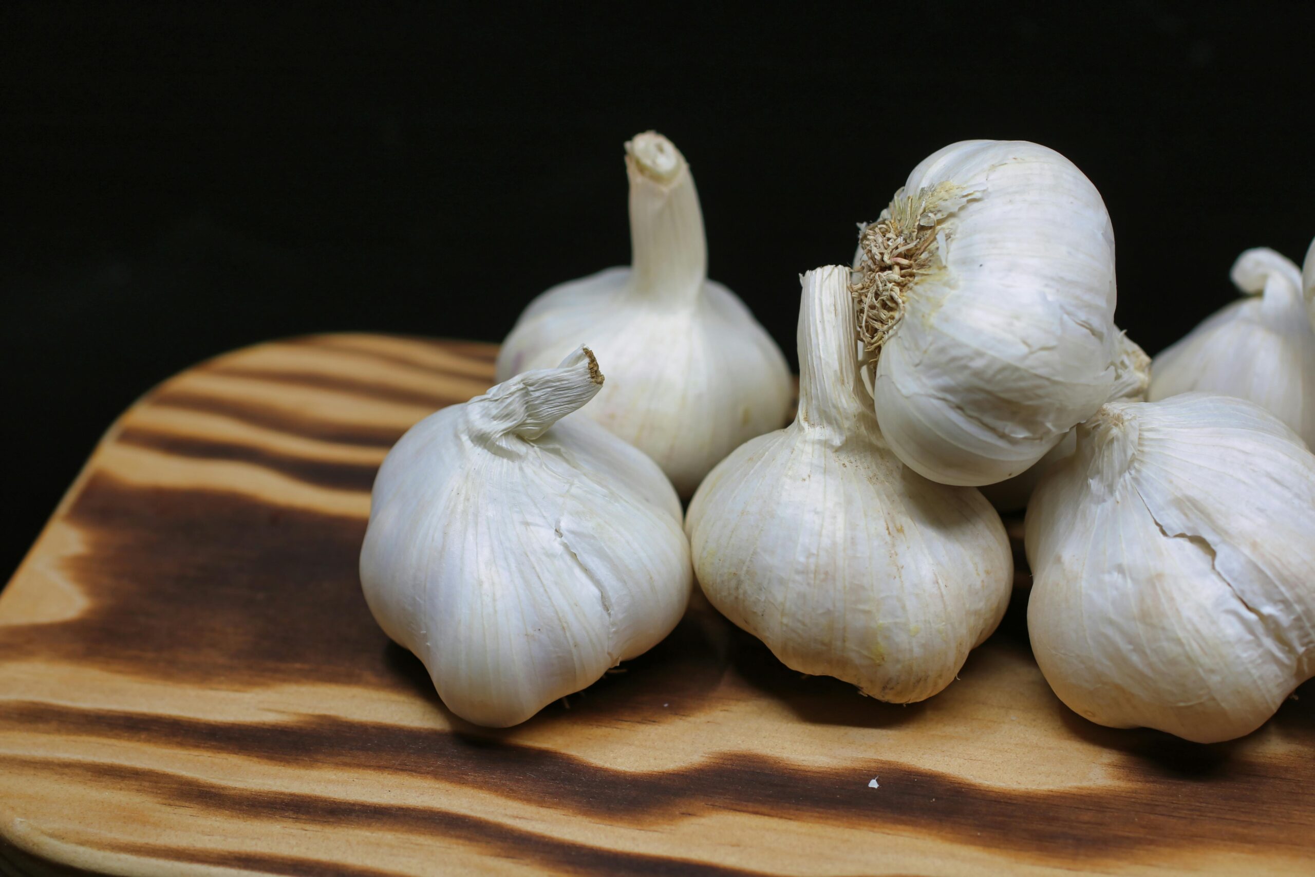 Smart Guide to How to Make Black Garlic at Home in 2025: Discover Effective Techniques!